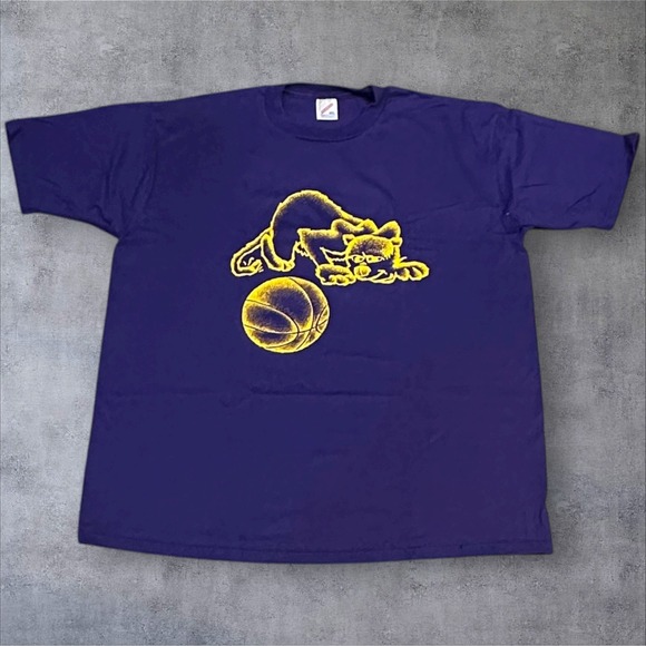 Vintage Jerzees XL Purple Cat Basketball Graphic‎ T-Shirt Heavyweight USA Made